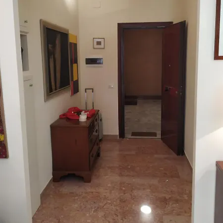 Monteverde Vecchio Silent 75 Square Meters Apartment